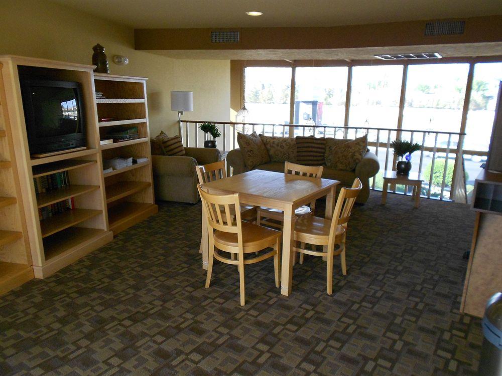 Quality Inn & Suites Phoenix Nw - Sun City Youngtown Esterno foto