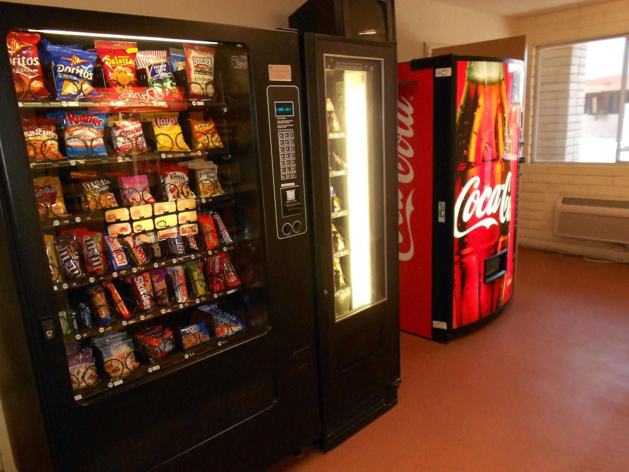 Quality Inn & Suites Phoenix Nw - Sun City Youngtown Esterno foto