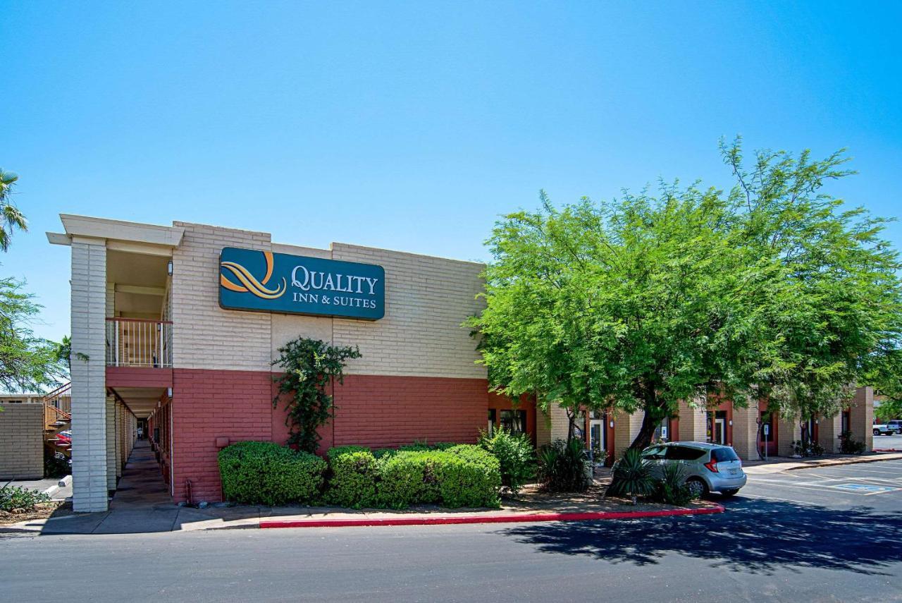 Quality Inn & Suites Phoenix Nw - Sun City Youngtown Esterno foto