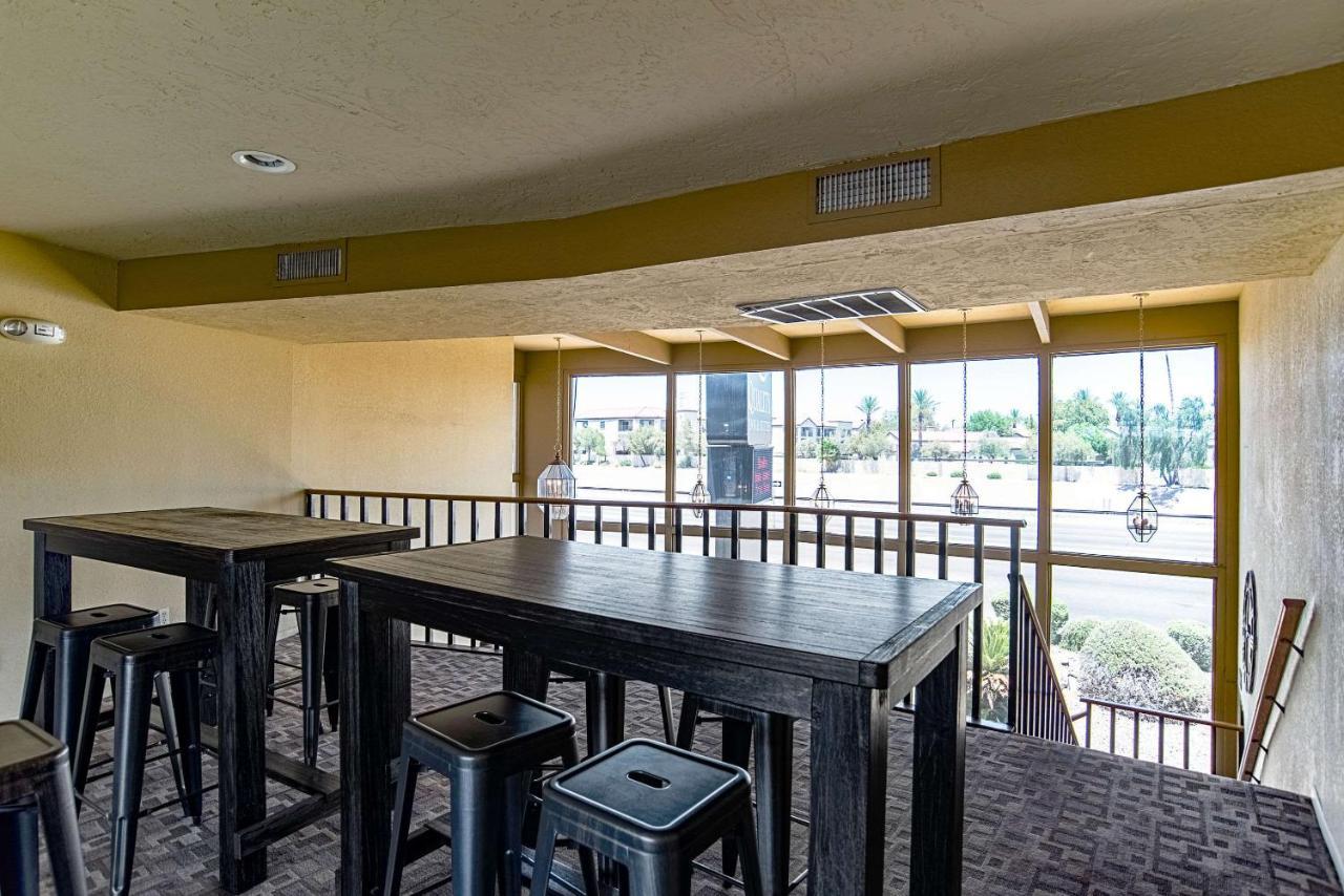Quality Inn & Suites Phoenix Nw - Sun City Youngtown Esterno foto