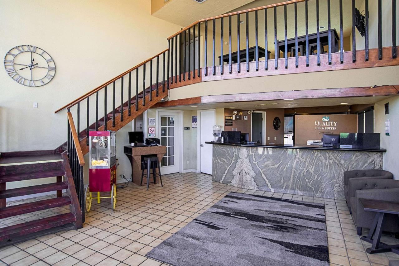 Quality Inn & Suites Phoenix Nw - Sun City Youngtown Esterno foto