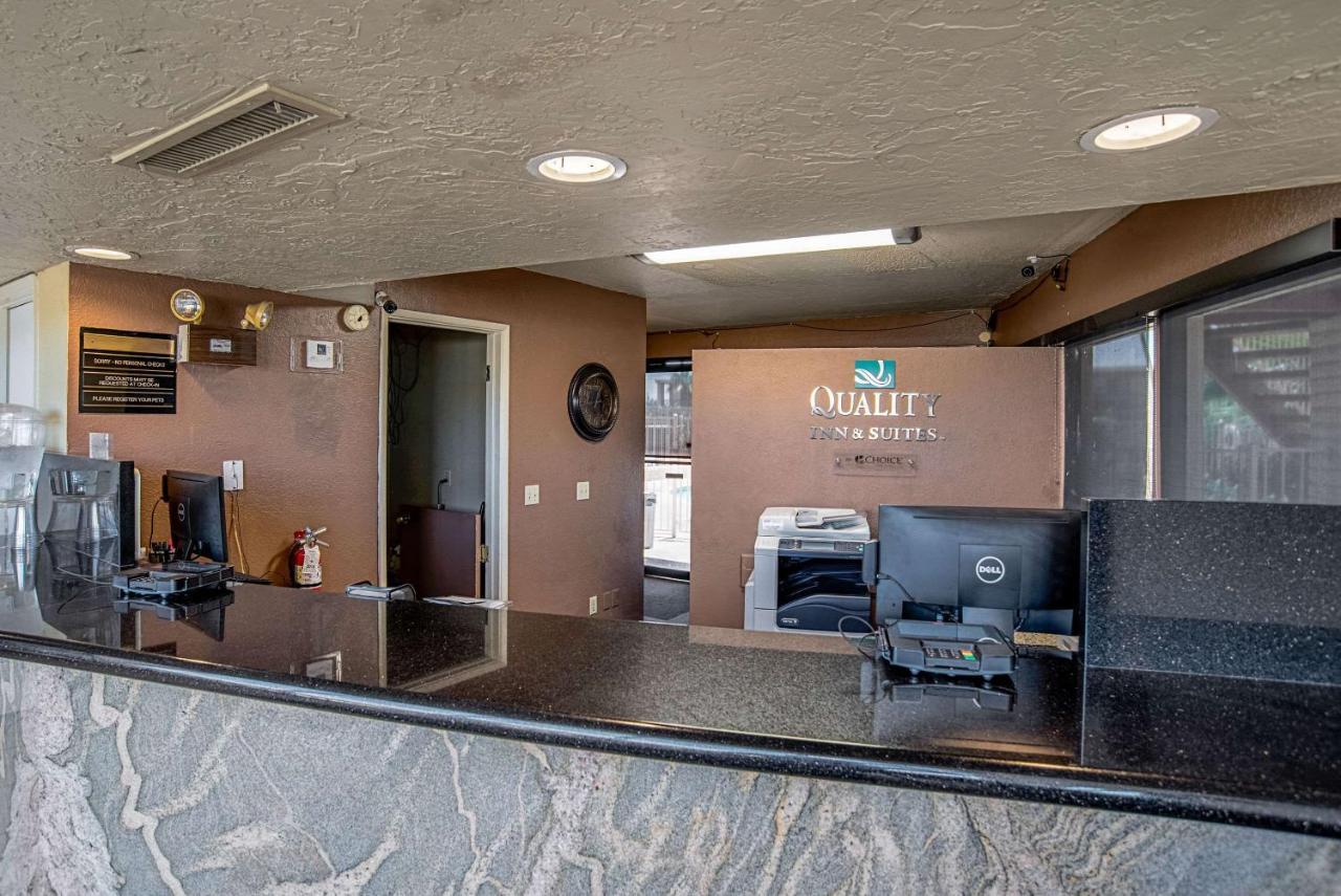 Quality Inn & Suites Phoenix Nw - Sun City Youngtown Esterno foto